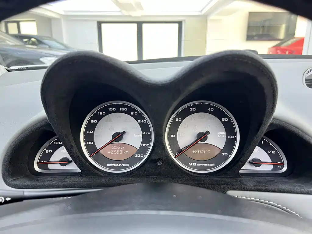 Mercedes-Benz SL-Class AMG 2005 — фото 25