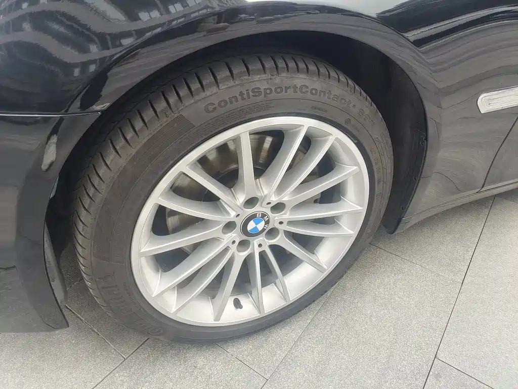 BMW 7 Series 2014 — фото 10