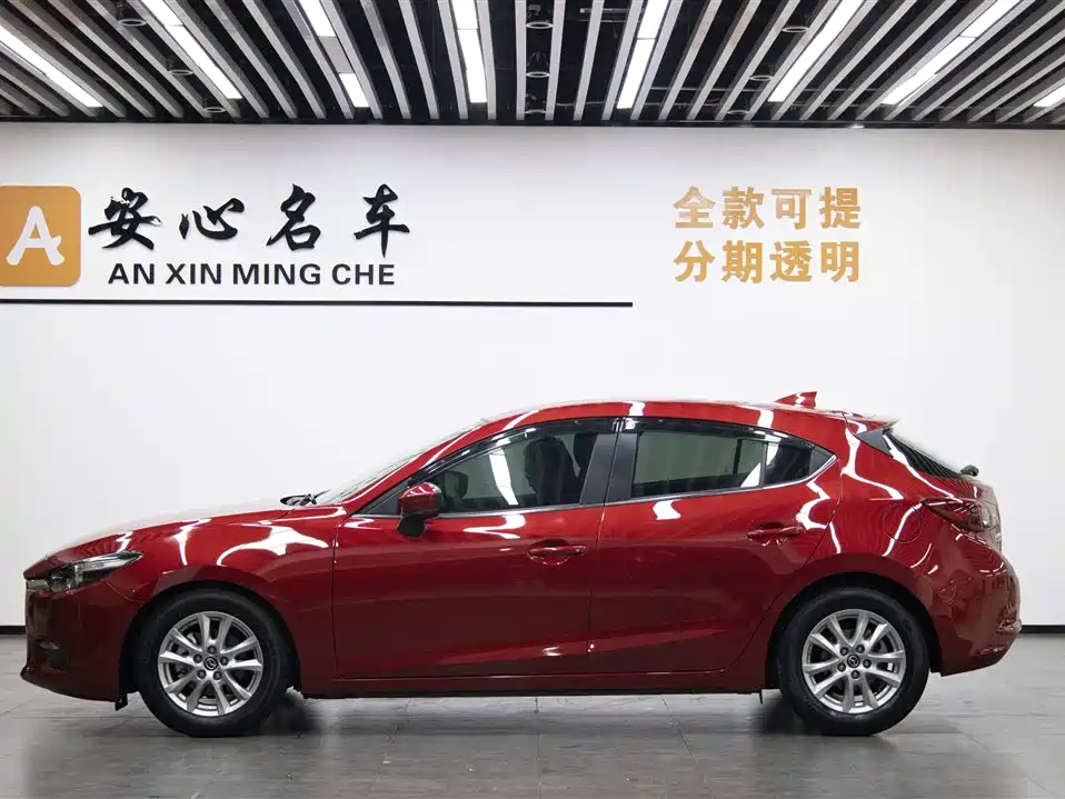 Mazda 3 Axela 2019 — фото 3