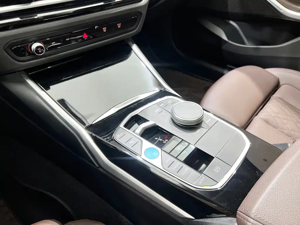 BMW i3 2023 — фото 16