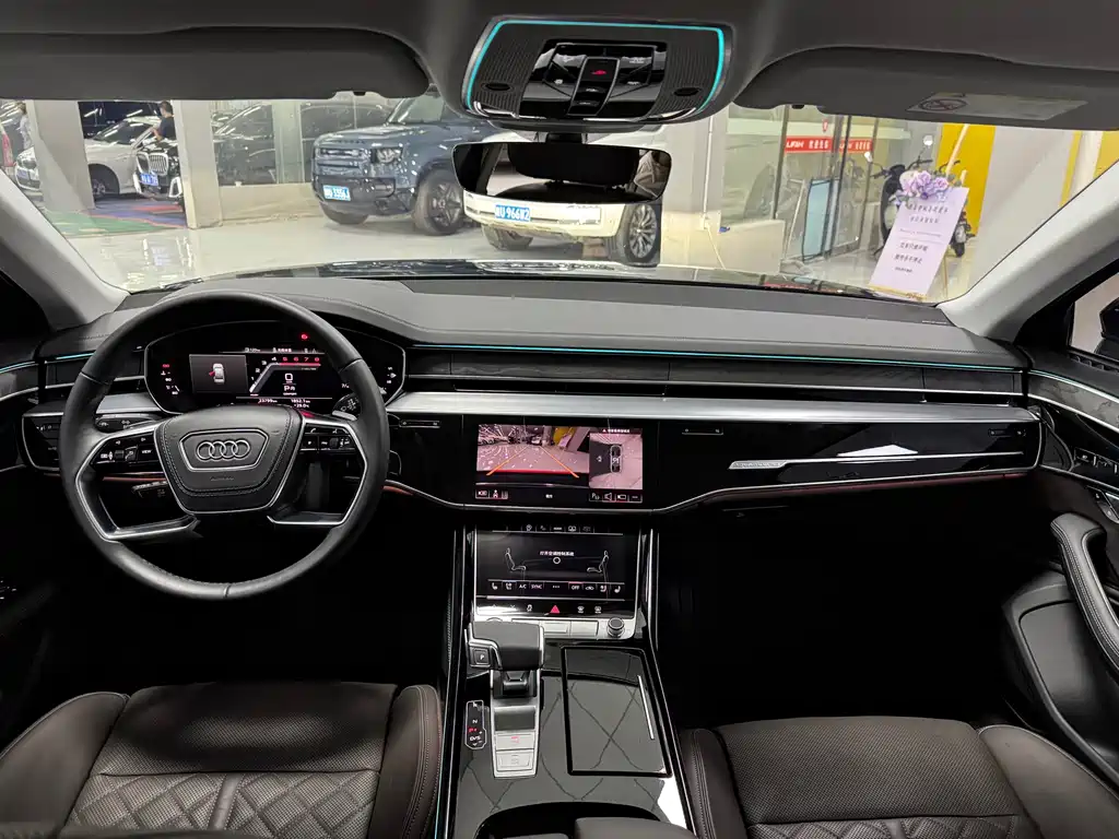 Audi A8 2025