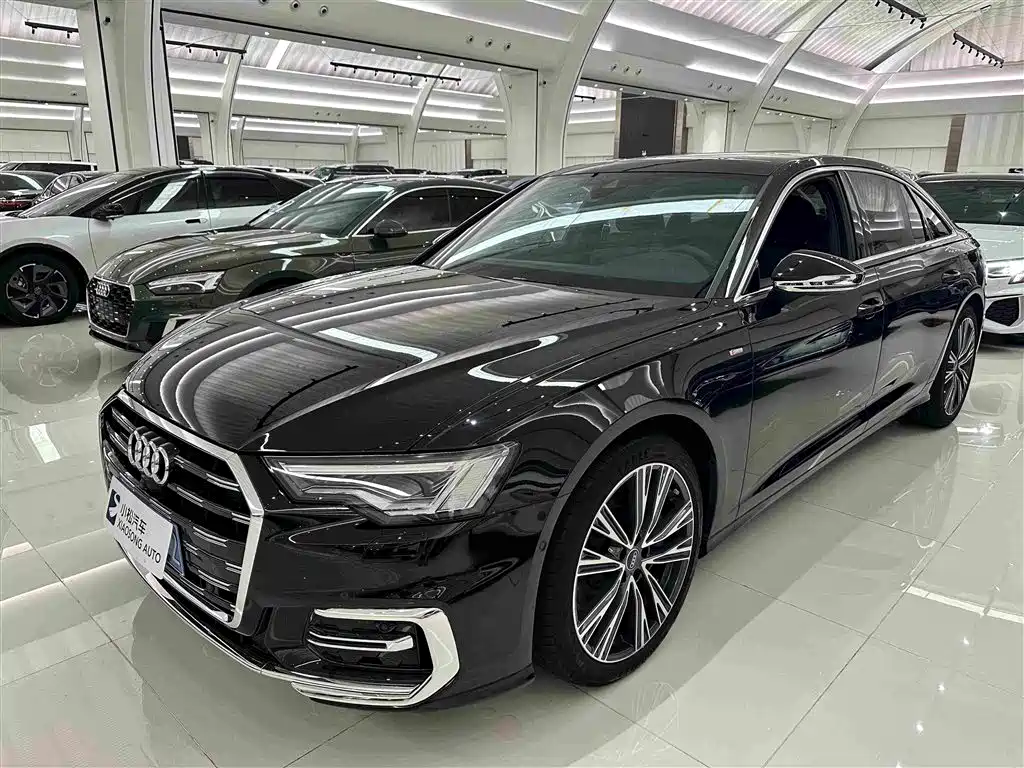 Audi A6L 2025 — фото 1