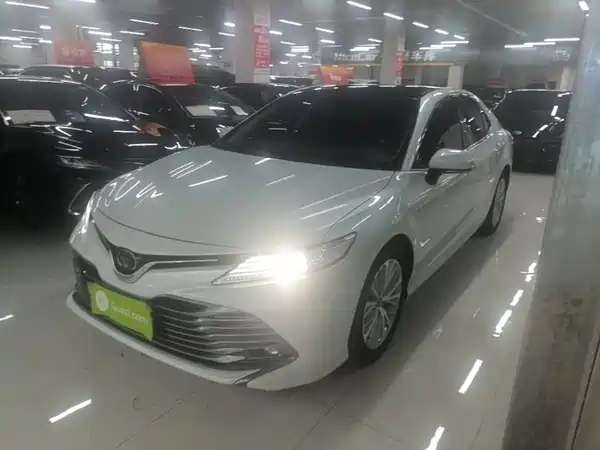 Toyota Camry 2021