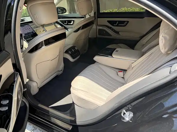 Mercedes-Benz S-Class 2023