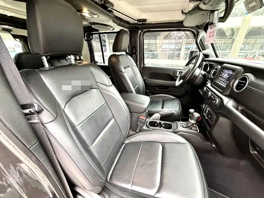 Jeep Wrangler 2019 — фото 11