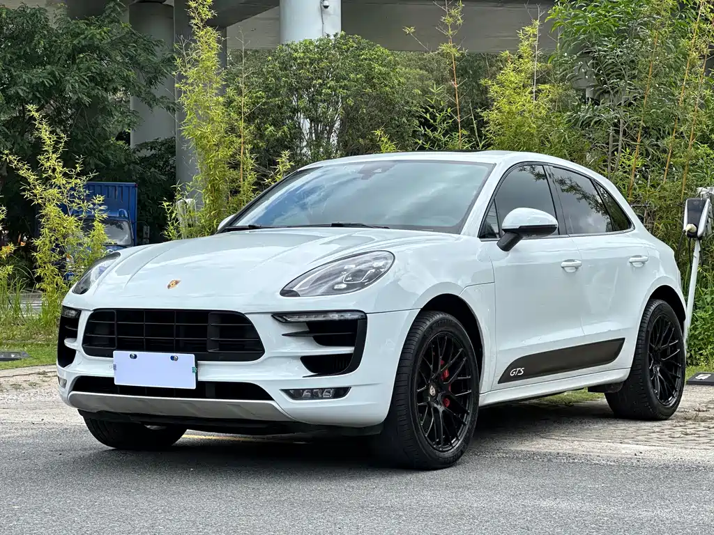 Porsche Macan 2017 — фото 1