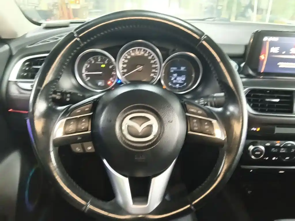 Mazda Atenza 2017 — фото 11