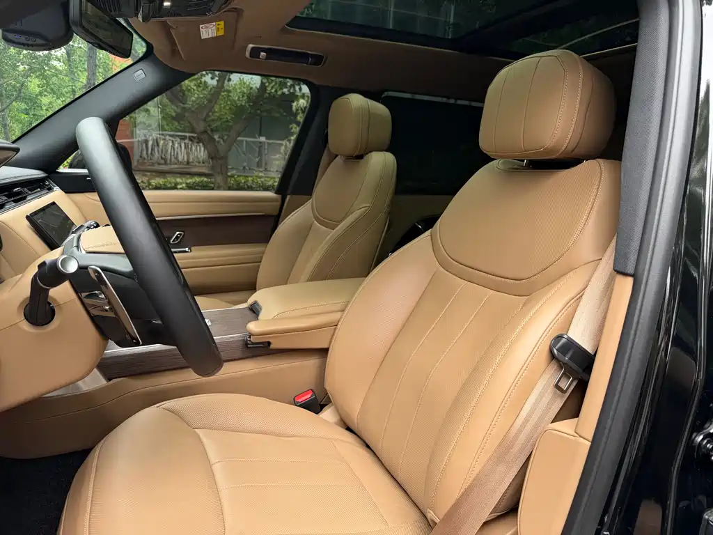 Land Rover Range Rover 2025 — фото 11