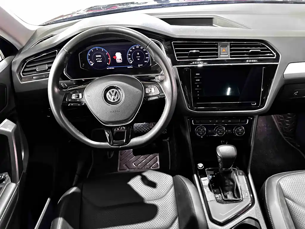 Volkswagen Tiguan L 2020 — фото 10