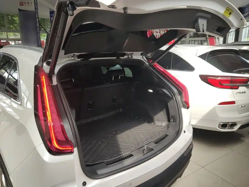 Cadillac XT4 2021 — фото 19