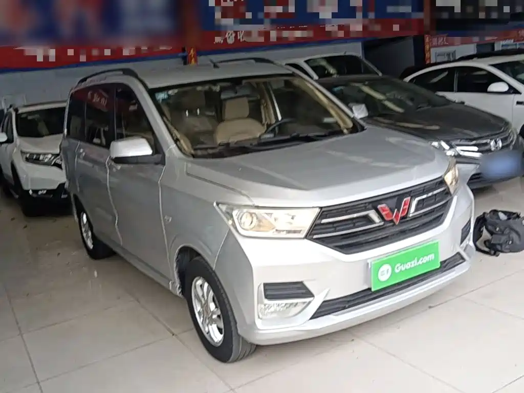 Wuling Hongguang 2019