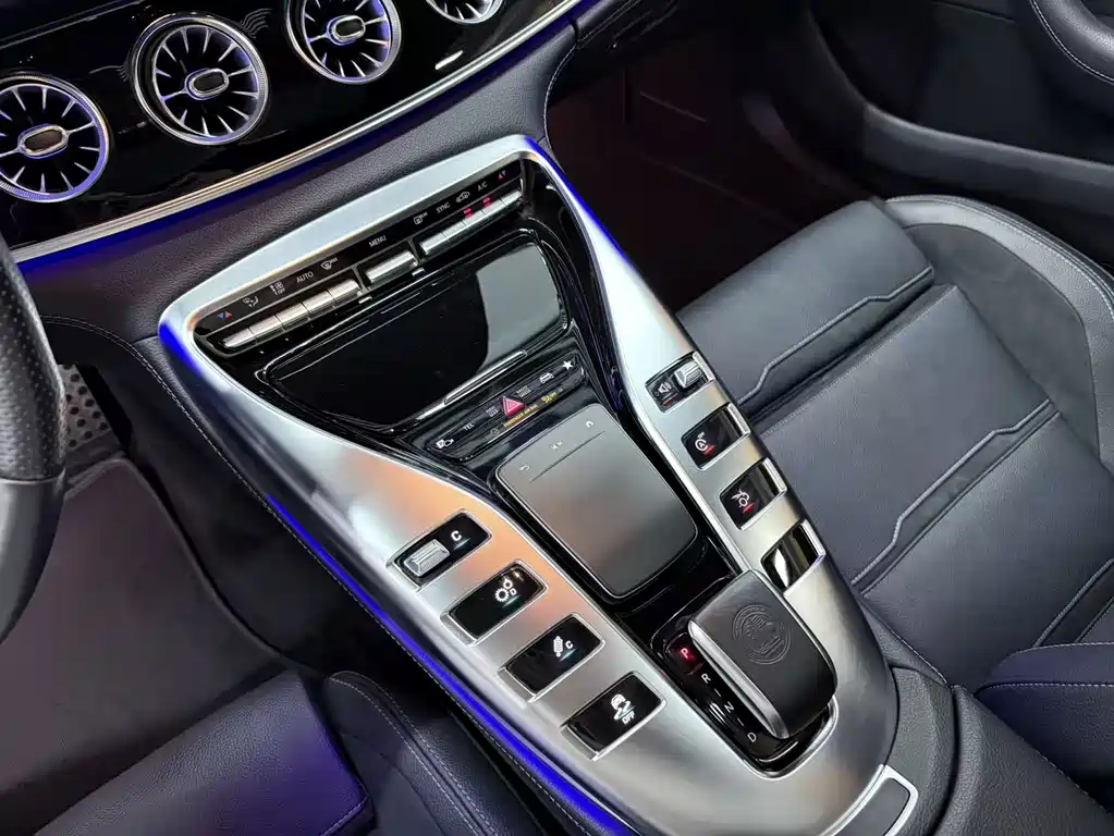 Mercedes-Benz AMG GT 2021 — фото 19