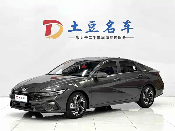 Hyundai Elantra 2023