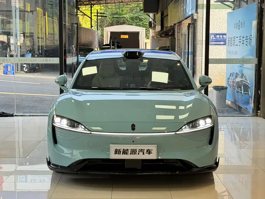 Luxeed Zhijie S7 2025