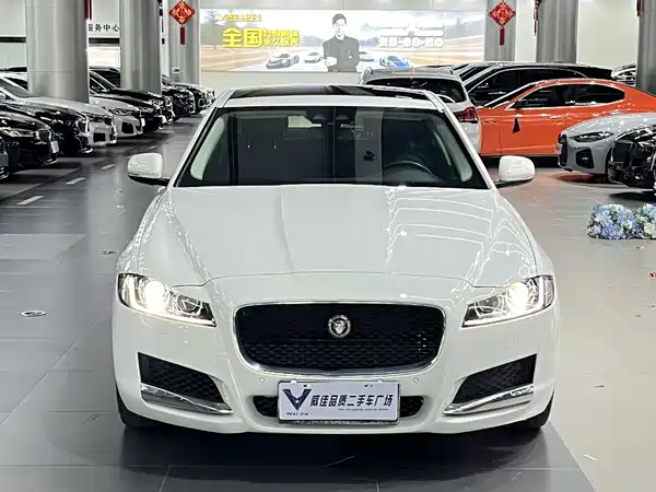 Jaguar XFL 2020