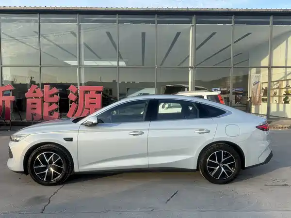 BYD Qin L 2025
