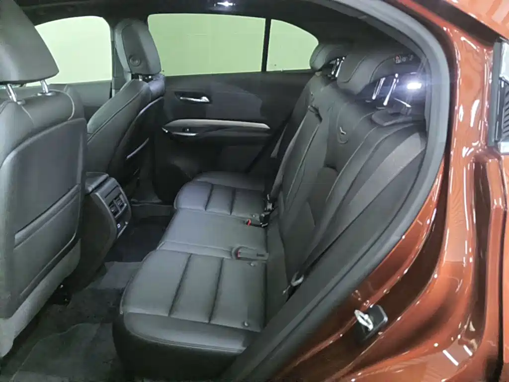 Cadillac XT4 2021 — фото 17