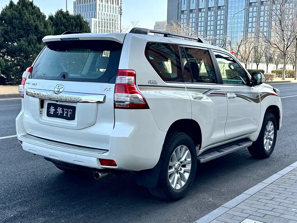 Toyota Prado 2017 — фото 5
