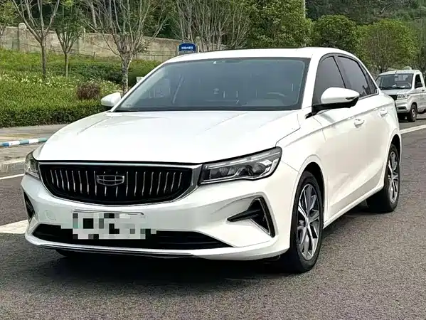 Geely Emgrand 2023