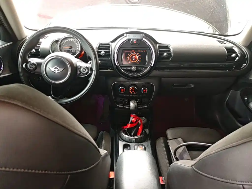MINI Clubman 2016 — фото 10