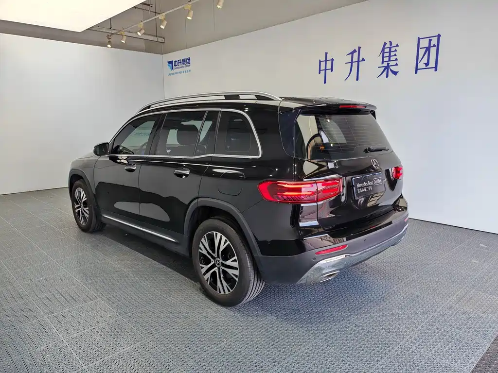 Mercedes-Benz GLB 2024