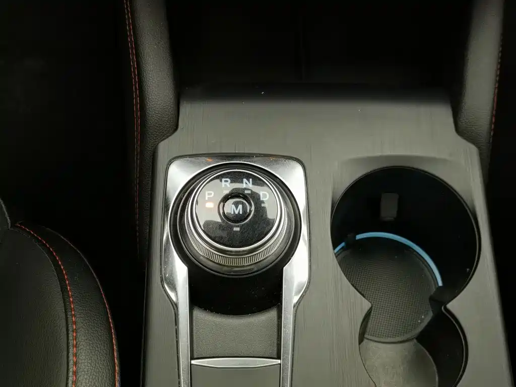 Ford Focus 2020 — фото 13