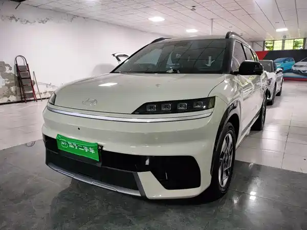 Hyundai EO 2025