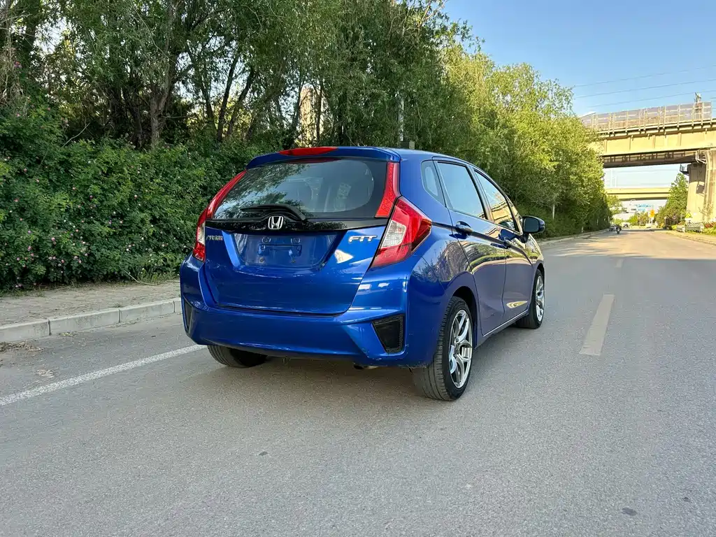 Honda Fit 2016 — фото 8