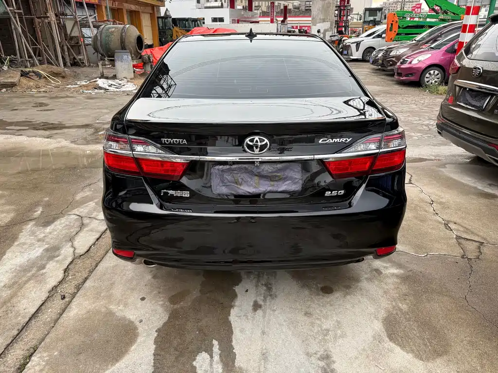 Toyota Camry 2016 — фото 24
