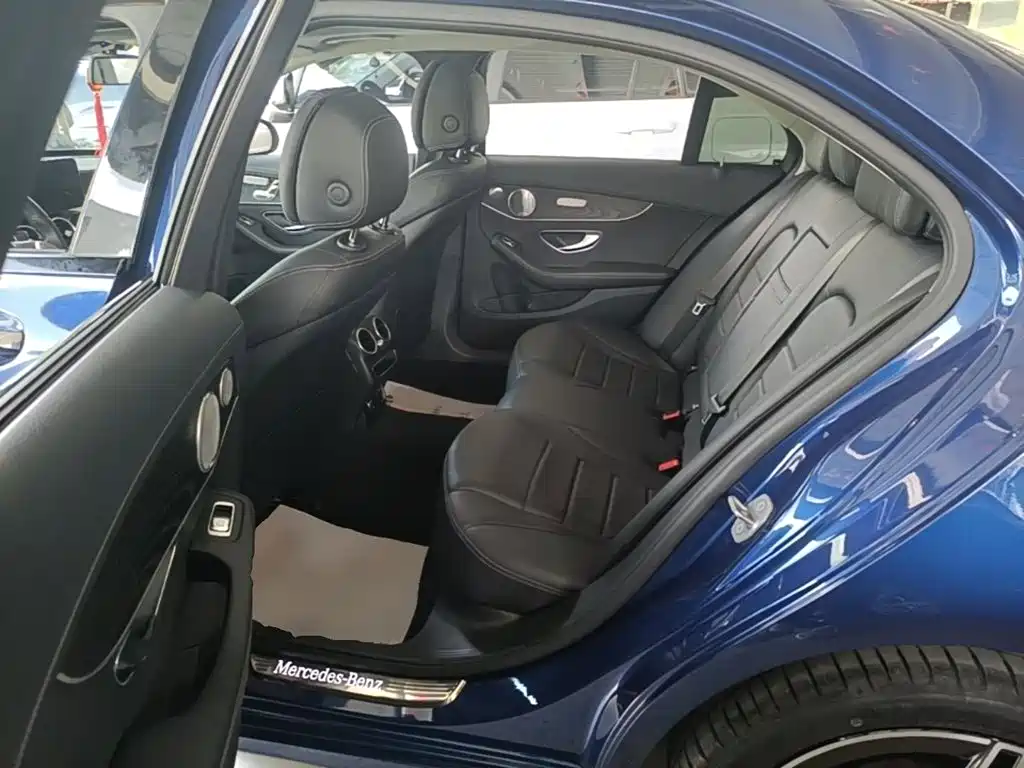 Mercedes-Benz C-Class 2021 — фото 17