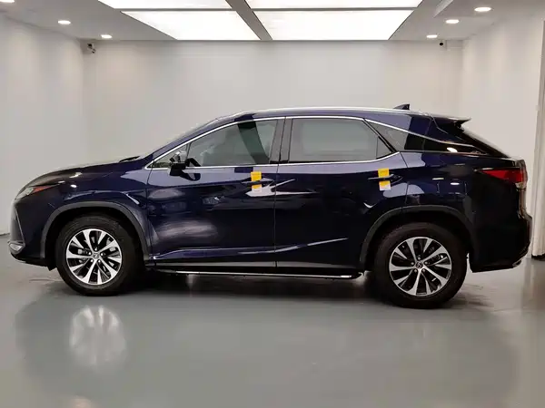 Lexus RX 2020
