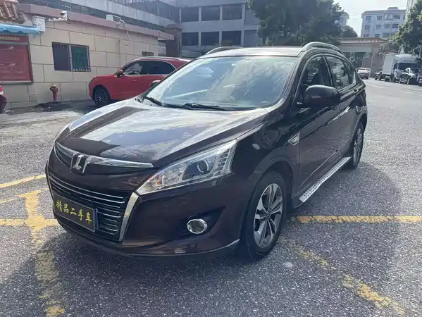 Luxgen You6 SUV 2016