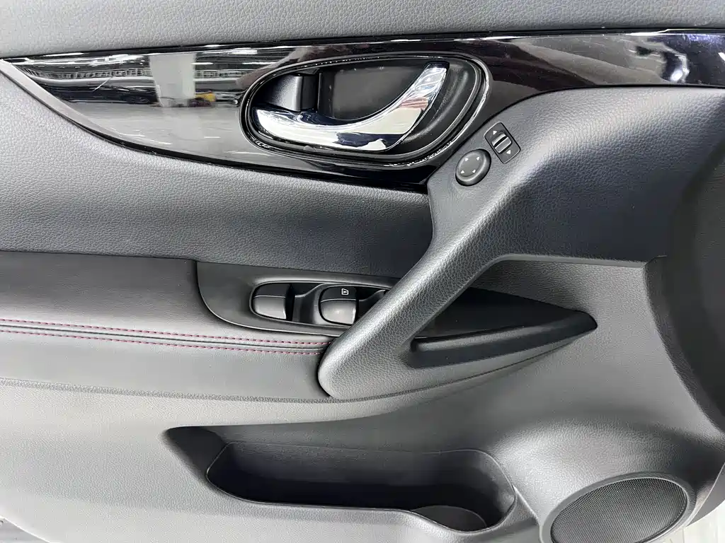 Nissan Qashqai 2023 — фото 8