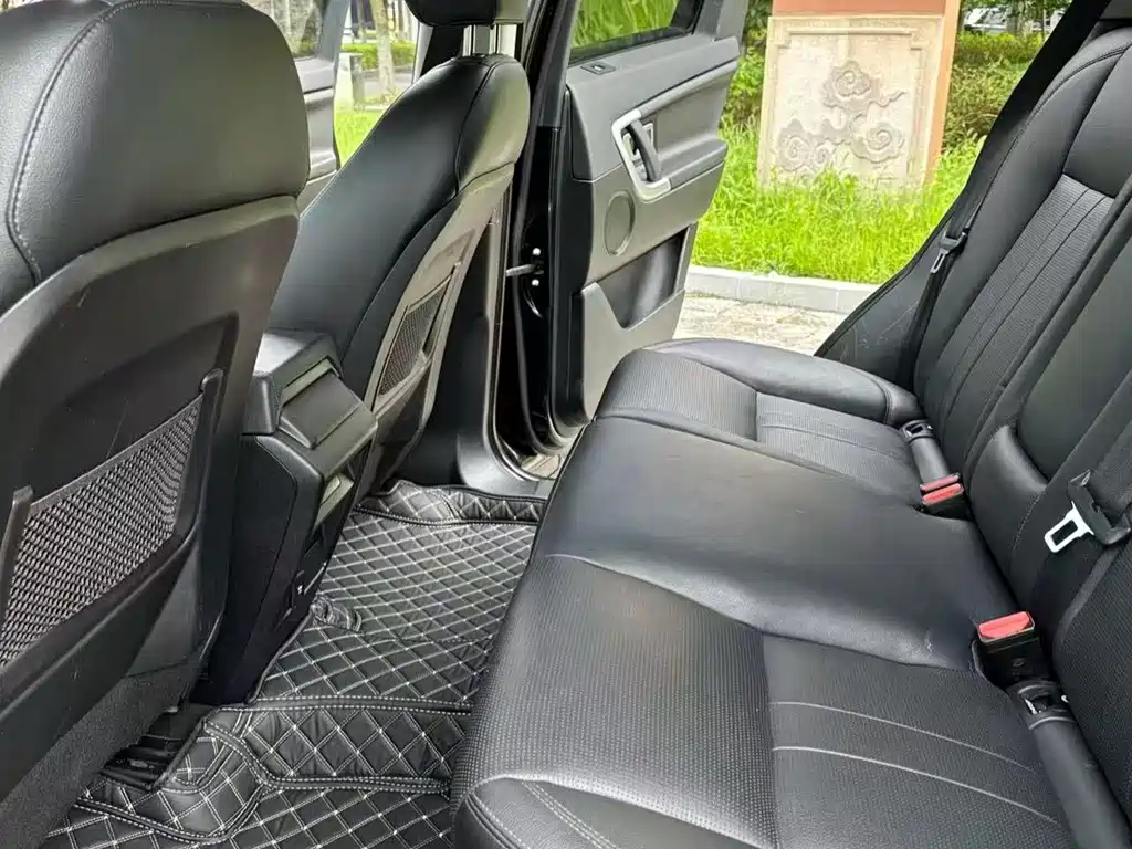 Land Rover Discovery Sport 2019 — фото 7
