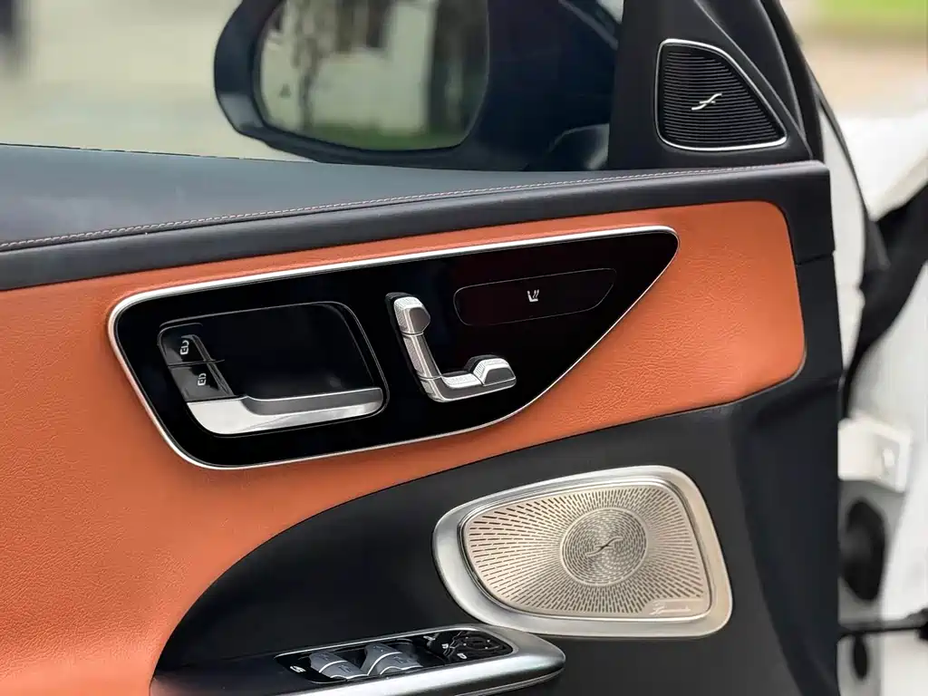 Mercedes-Benz C-Class 2022 — фото 6