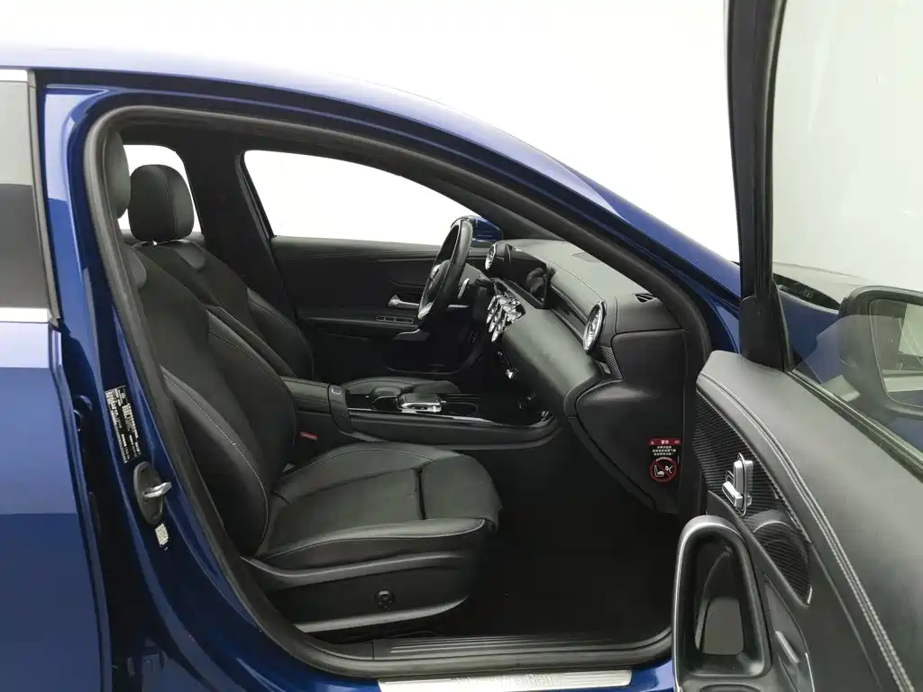 Mercedes-Benz A-Class 2020 — фото 23
