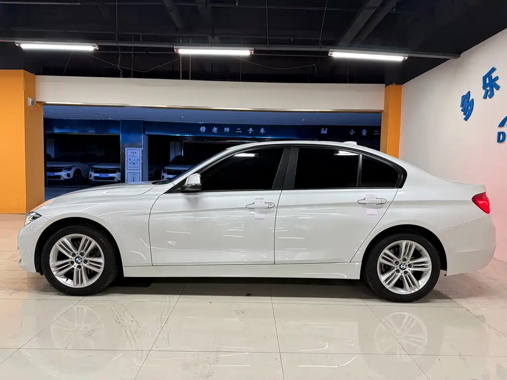 BMW 3 Series 2017 — фото 9
