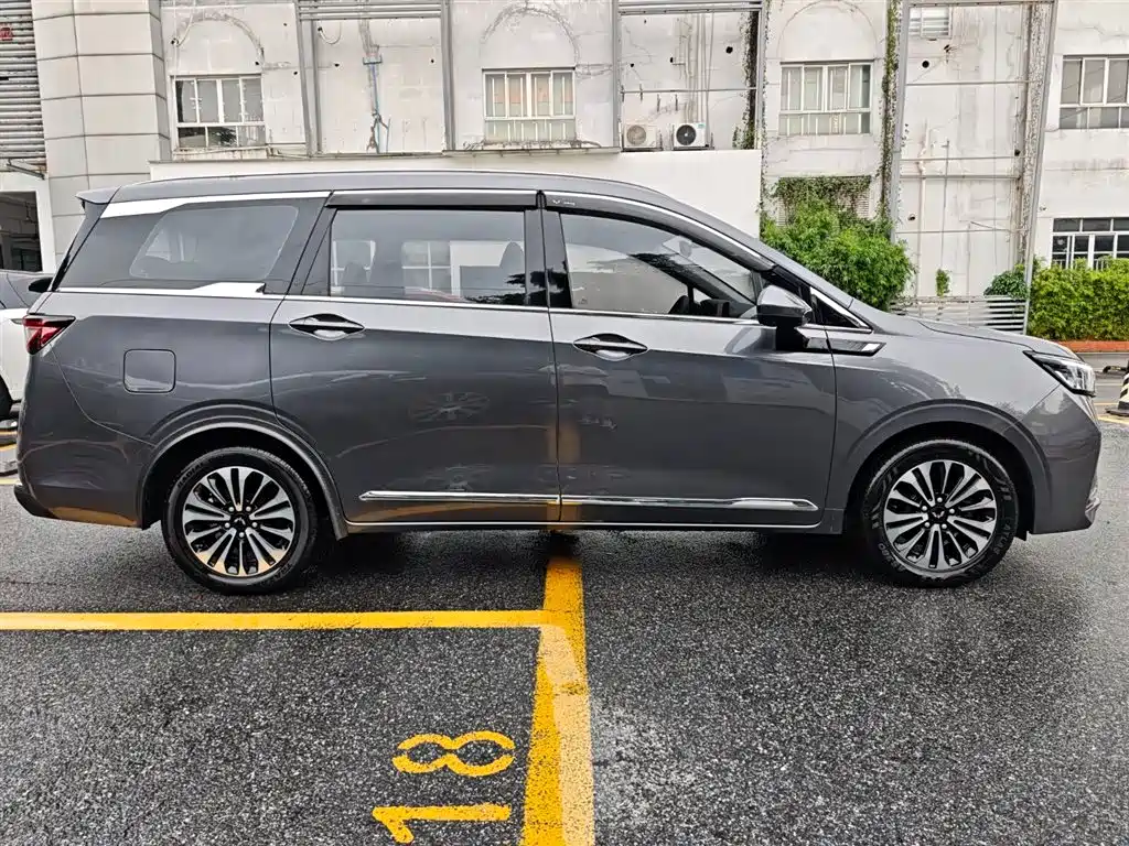 Wuling Jiachen 2022
