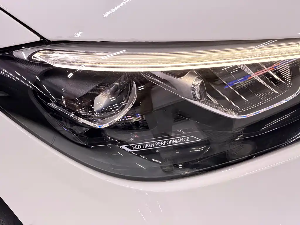 Mercedes-Benz C-Class 2023 — фото 16