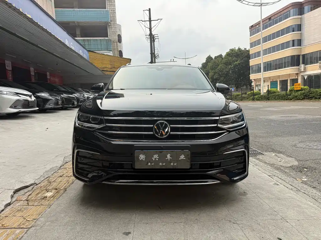Volkswagen Tiguan L 2023