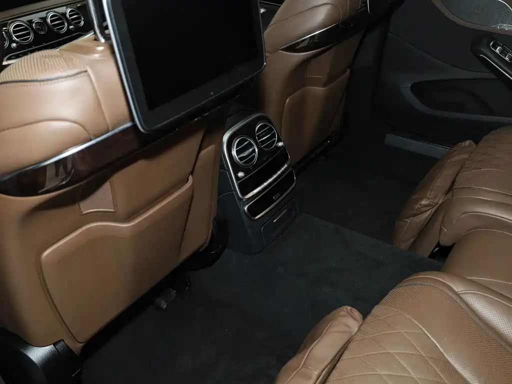 Mercedes-Benz Maybach S-Class 2017 — фото 15