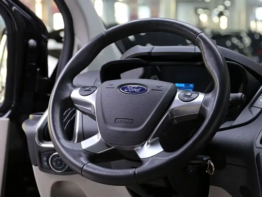 Ford Tourneo 2021 — фото 12