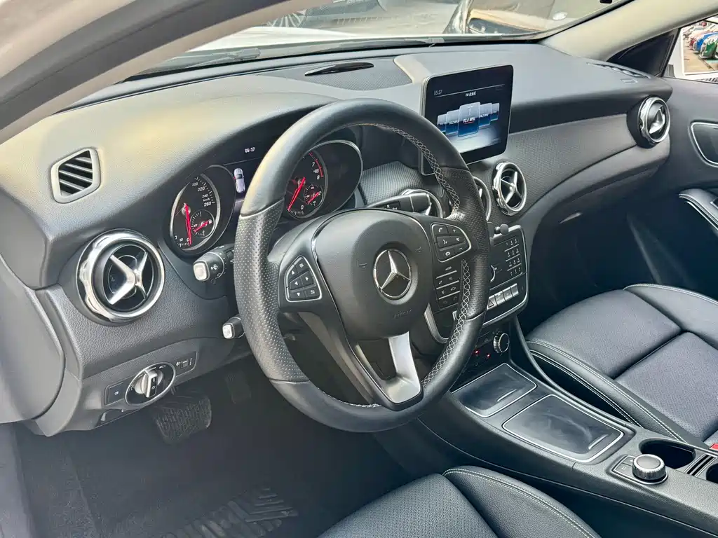 Mercedes-Benz GLA 2019 — фото 10