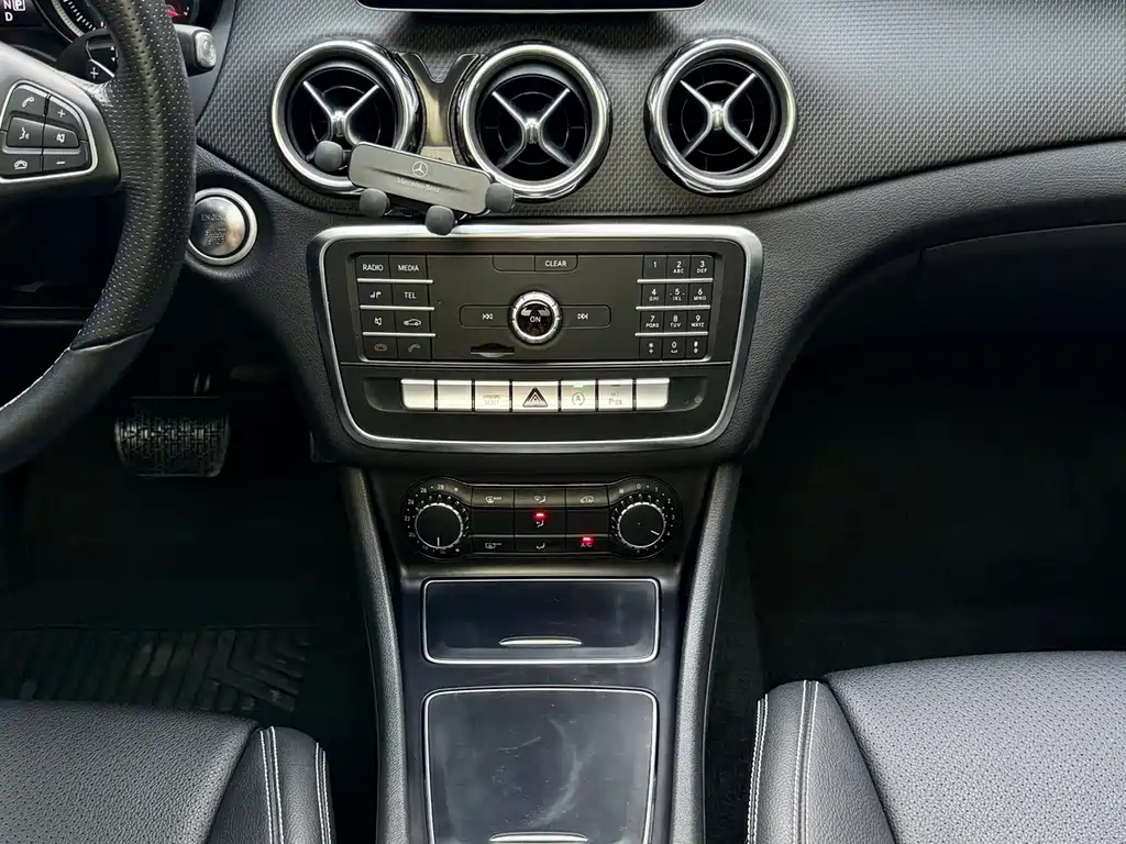 Mercedes-Benz GLA 2019 — фото 20
