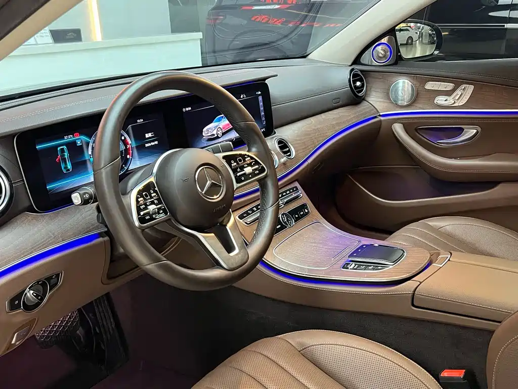 Mercedes-Benz E-Class 2020 — фото 8