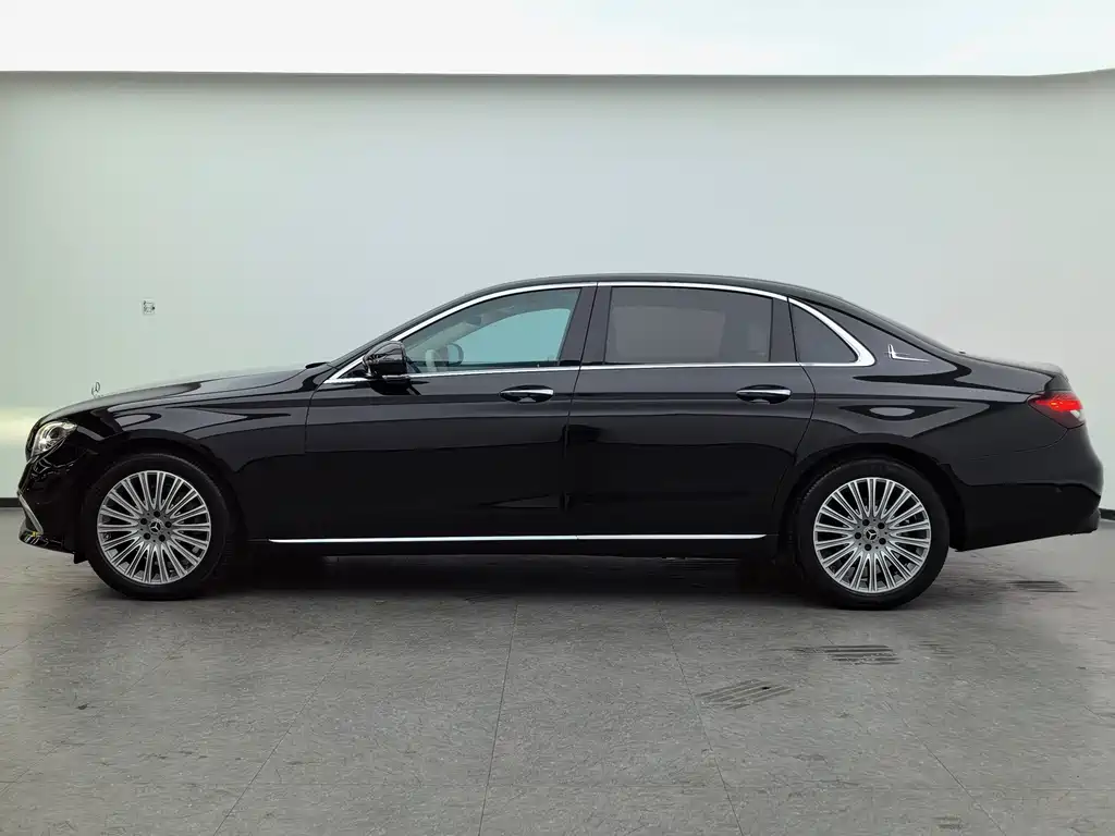 Mercedes-Benz E-Class 2020 — фото 10