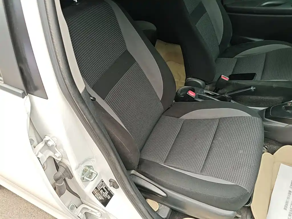Toyota Vios FS 2023 — фото 25