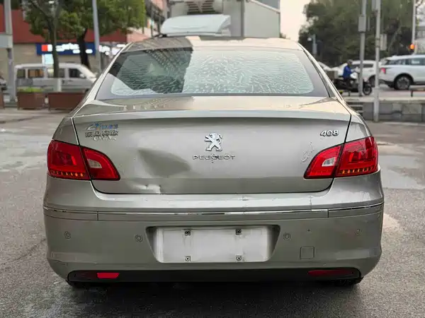 Peugeot 408 2013