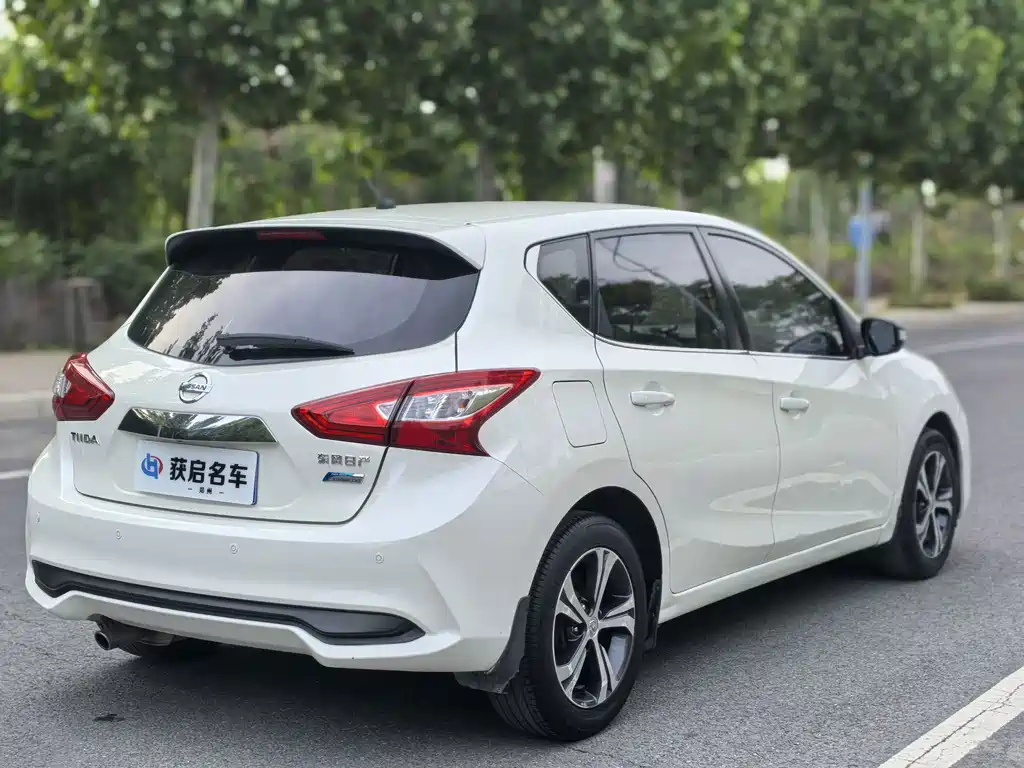 Nissan Tiida 2018 — фото 13