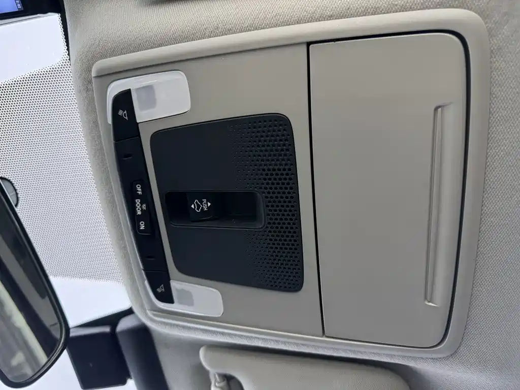 Honda Civic 2021 — фото 18